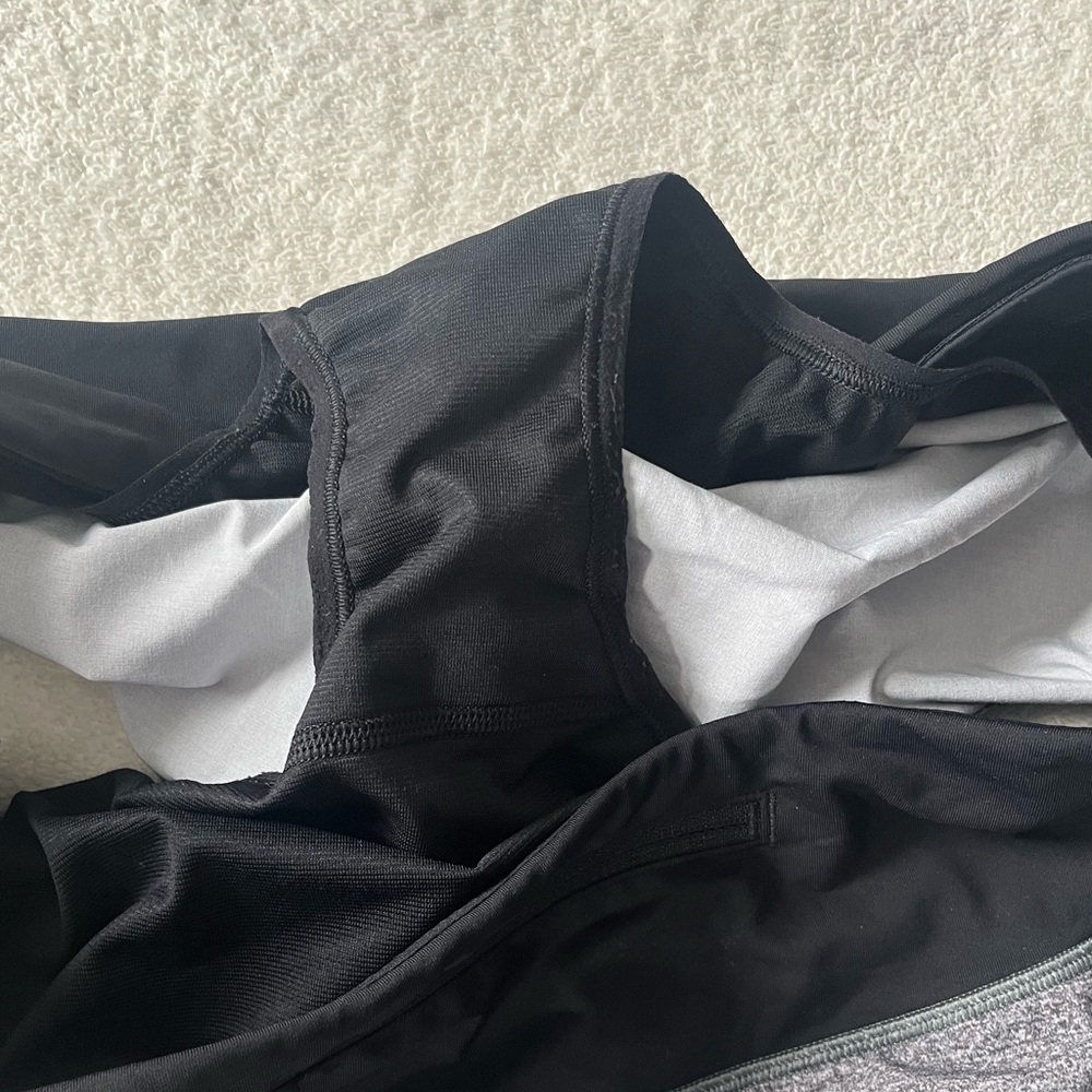 Lulemon Speed Up Low-Rise Lined Short, 2.5 inches, Sz 12. Gray Black - Picture 6 of 8